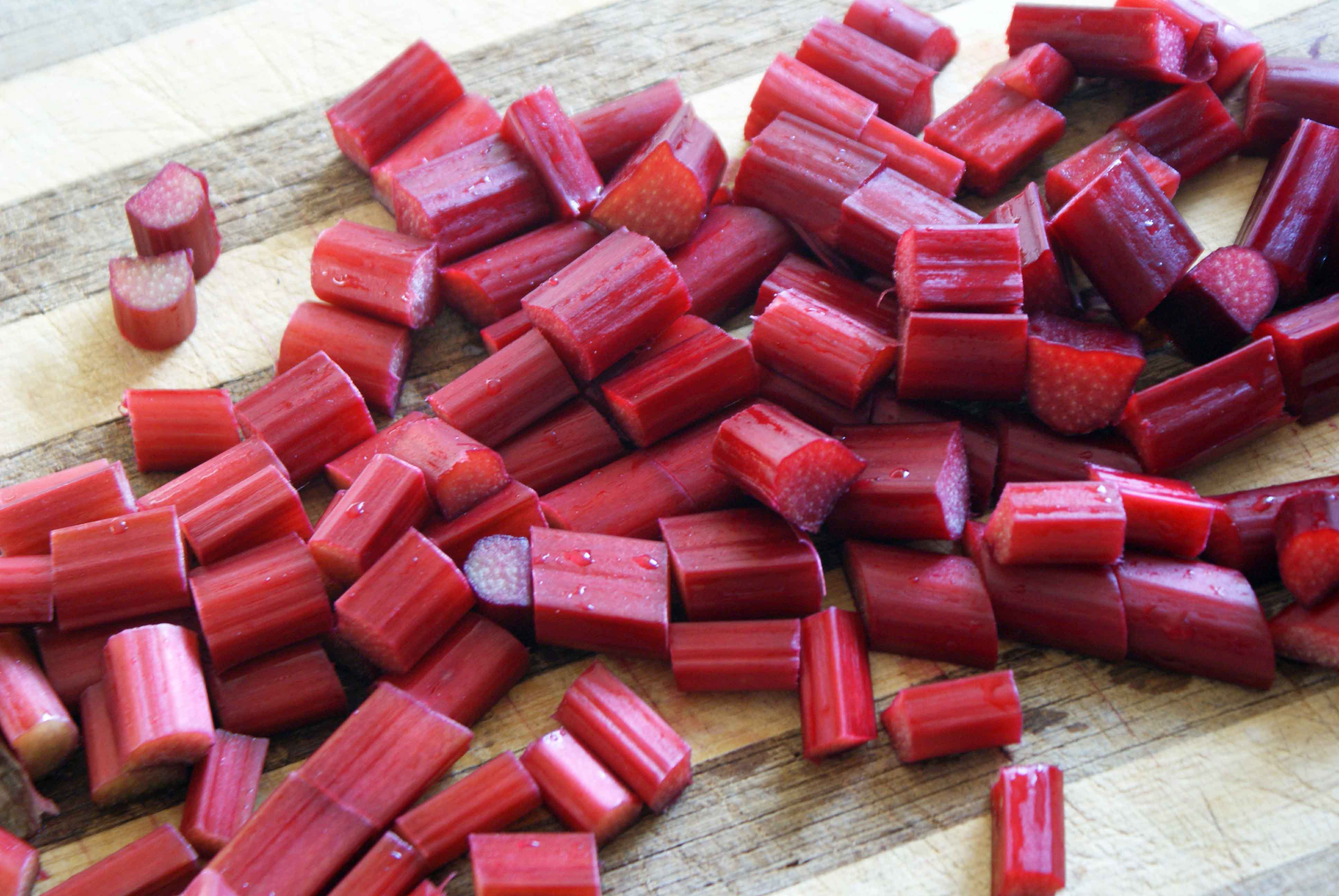 Rhubarb Pie.jpg
